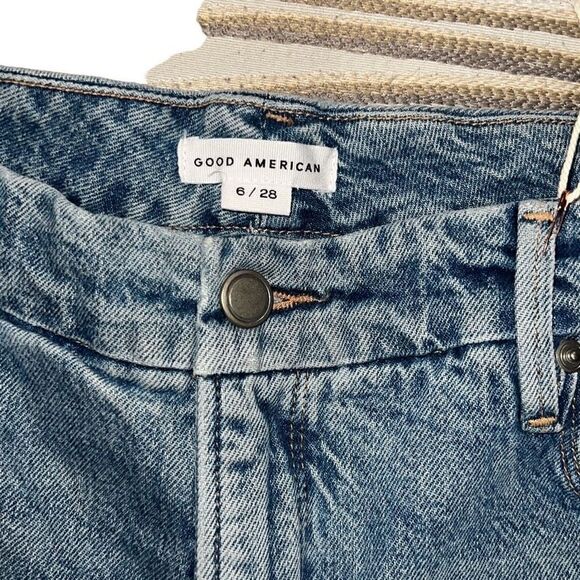 Good American The Weekender Distressed Denim Jeans Indigo Straight Crop NEW 6/28 - Picture 4 of 8